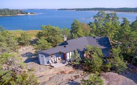 Roervik Stugor